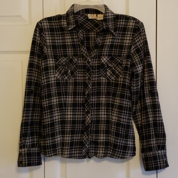 Vintage Style Flannel w/Adjustable Sleeve - Picture 3 of 8